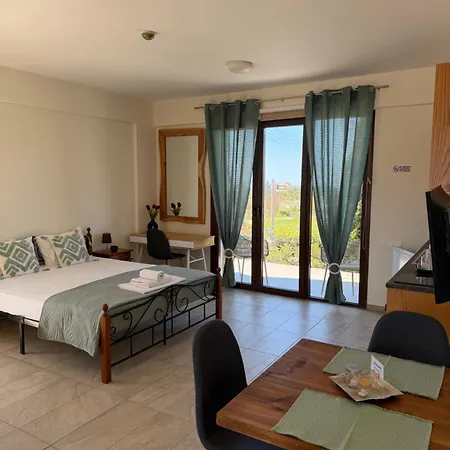 Daniel's * Paphos